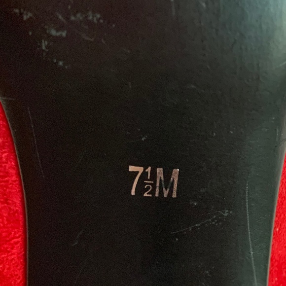 IMPO RedFaux Leather Lace Up Heels with a Zipper in the Back! - Picture 9 of 10